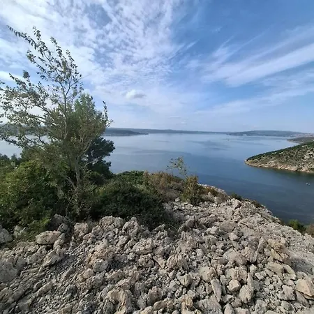 Apartment Velebit *