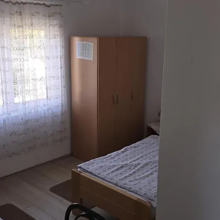 Velebit Apartment *